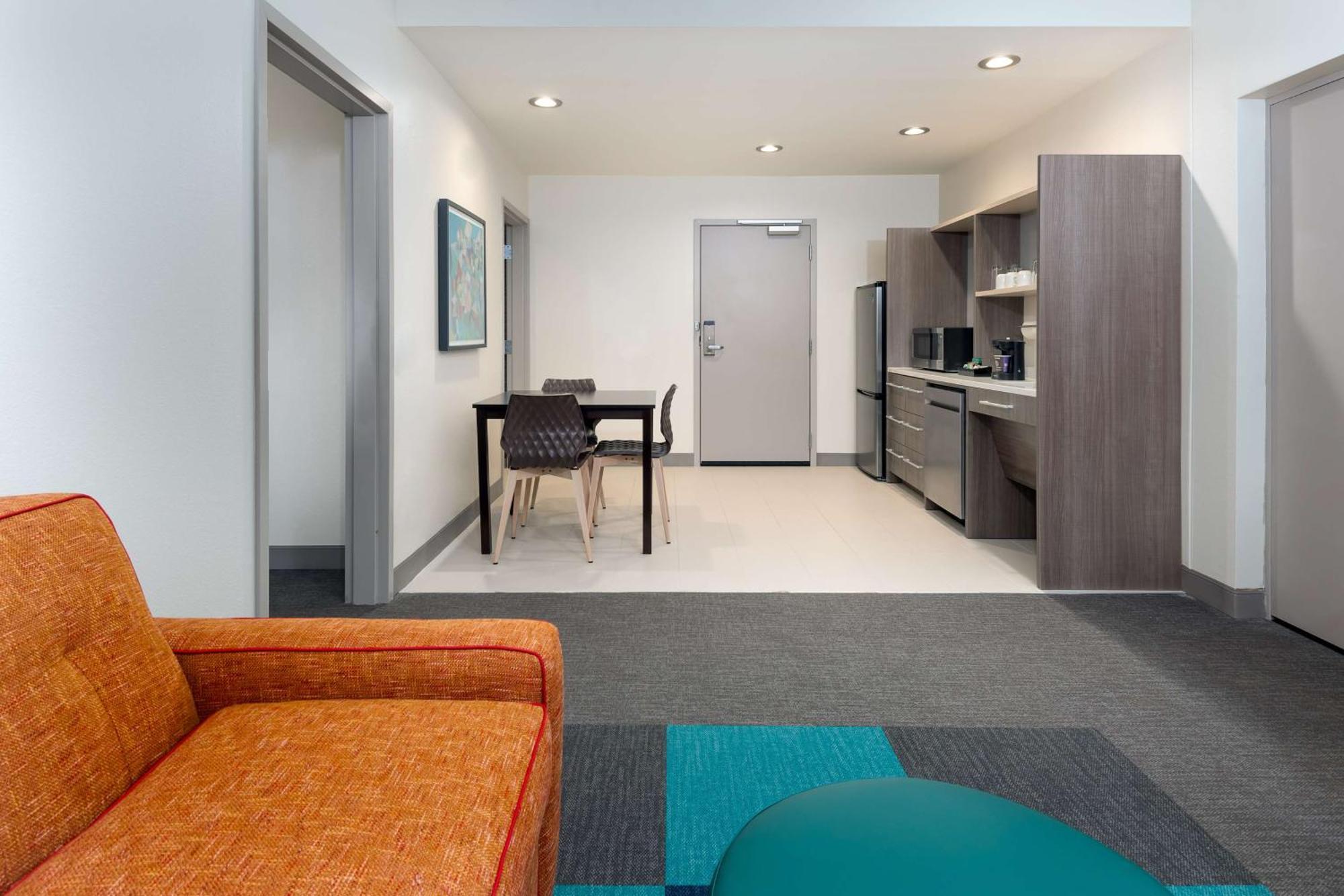 Home2 Suites By Hilton Orlando Near Ucf Alafaya Exterior photo